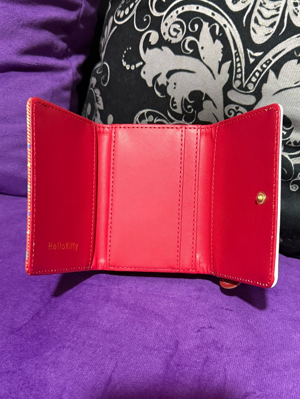 Hello Kitty Wallet - Picture 3 of 5